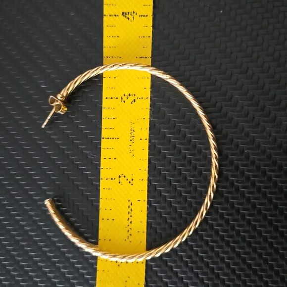 David Yurman Cablespira Hoop Earrings - Picture 8 of 8